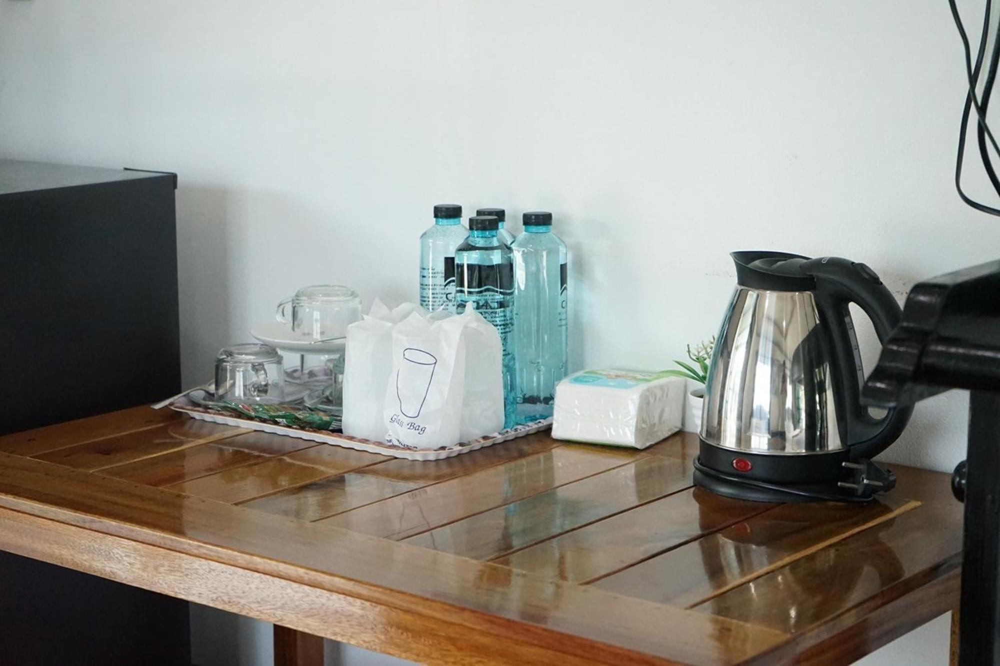Chaiyai River Front Hotel Sichon Bagian luar foto