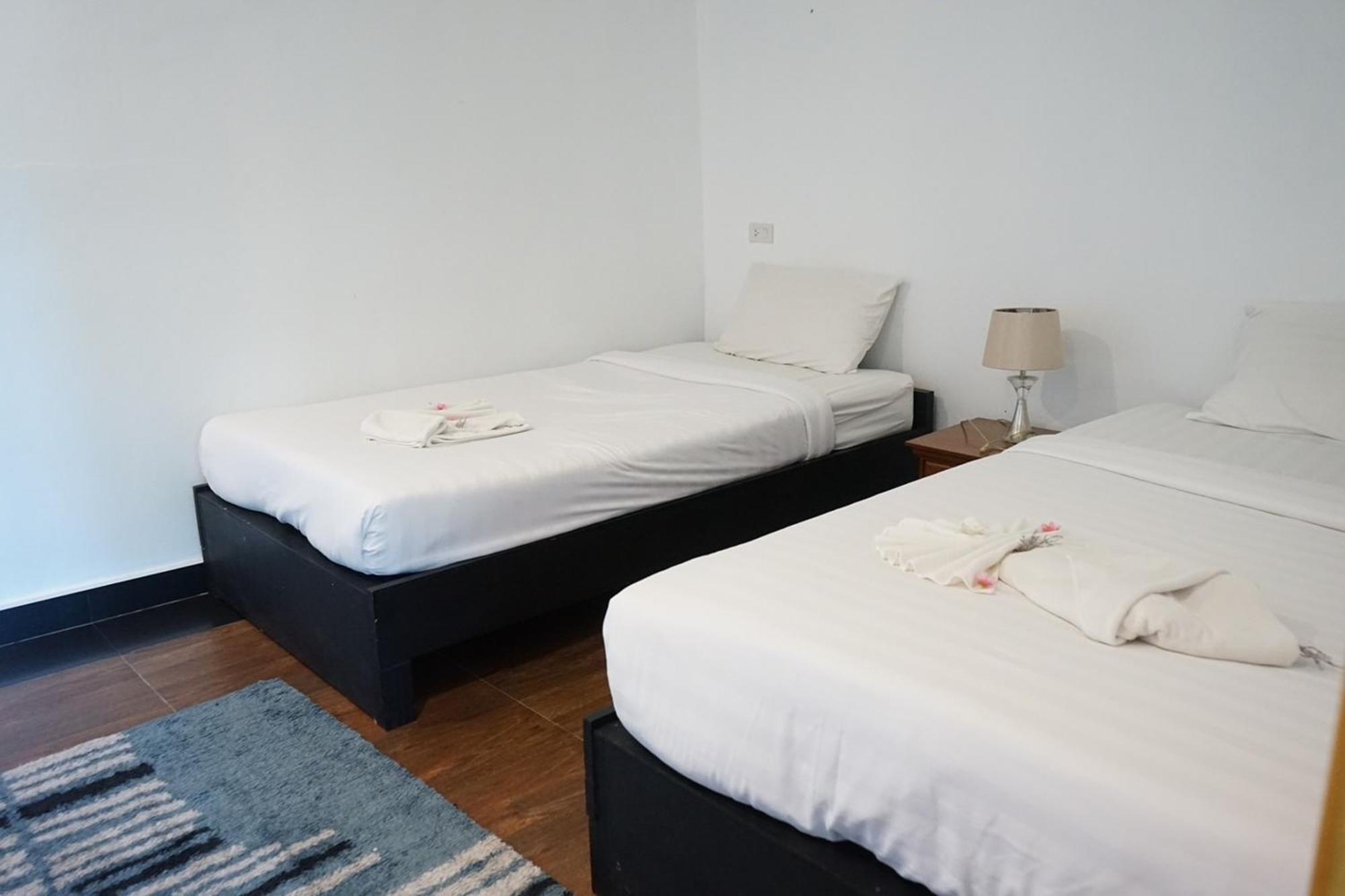 Chaiyai River Front Hotel Sichon Bagian luar foto