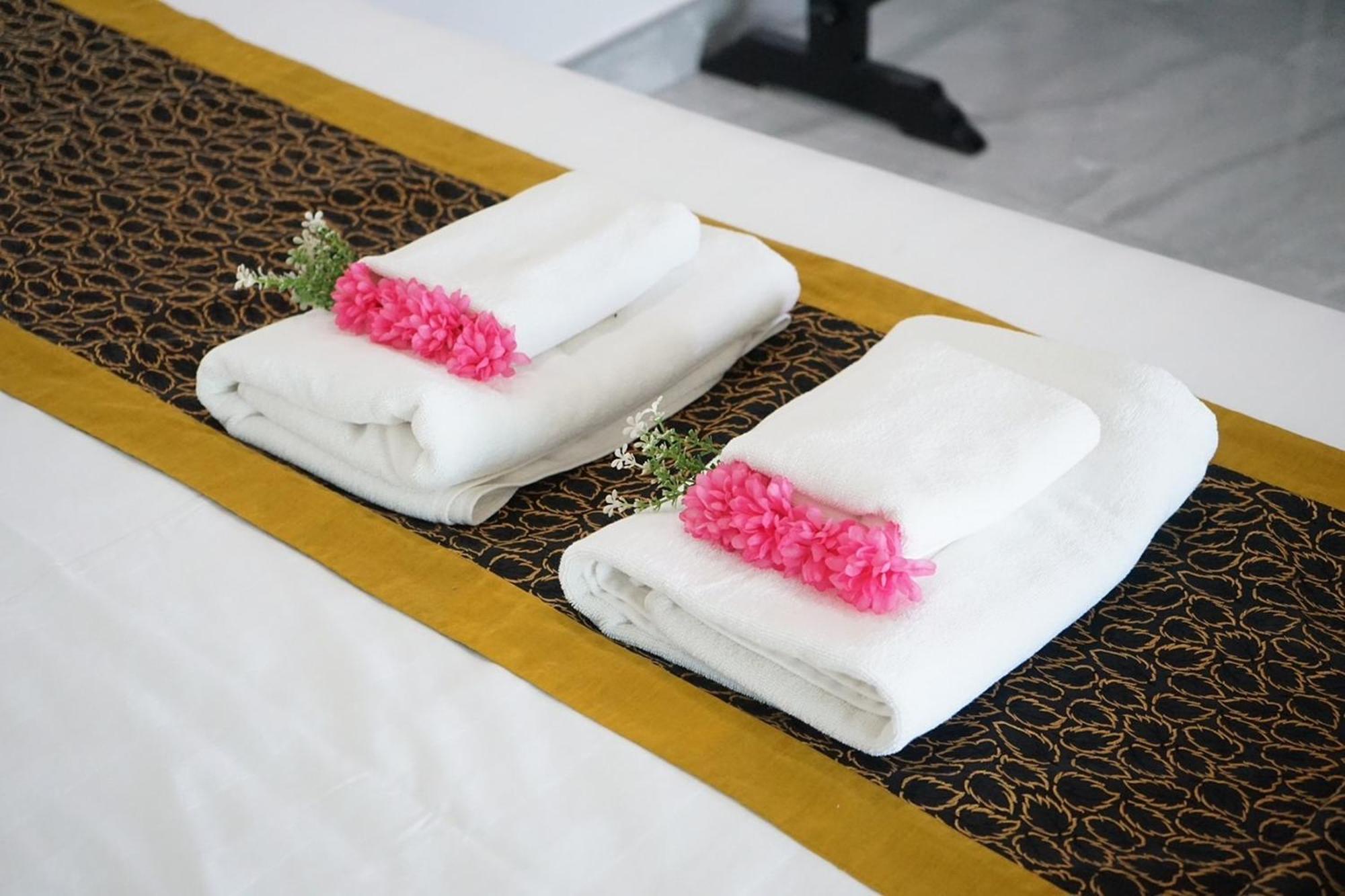 Chaiyai River Front Hotel Sichon Bagian luar foto